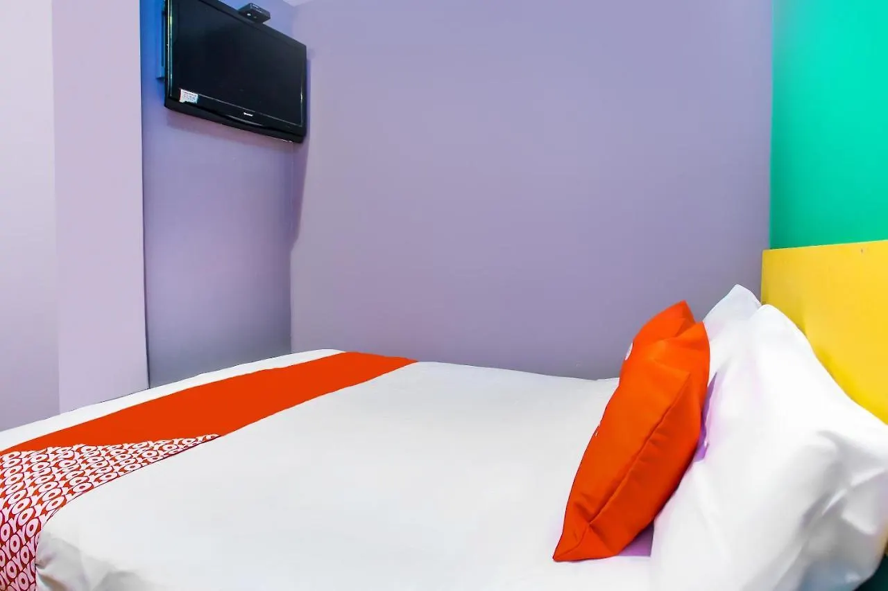 Oyo 89688 Alor Street Hotel Куала-Лумпур